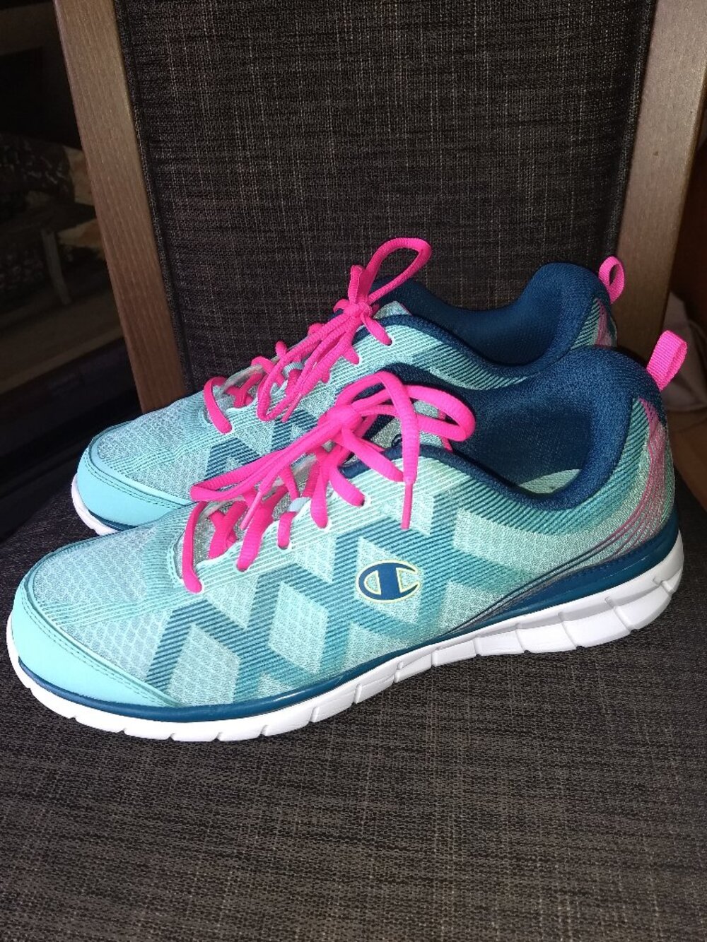 Champion women's sneakers Size 9,5.